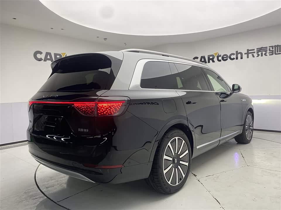 AITO Ask the world M9