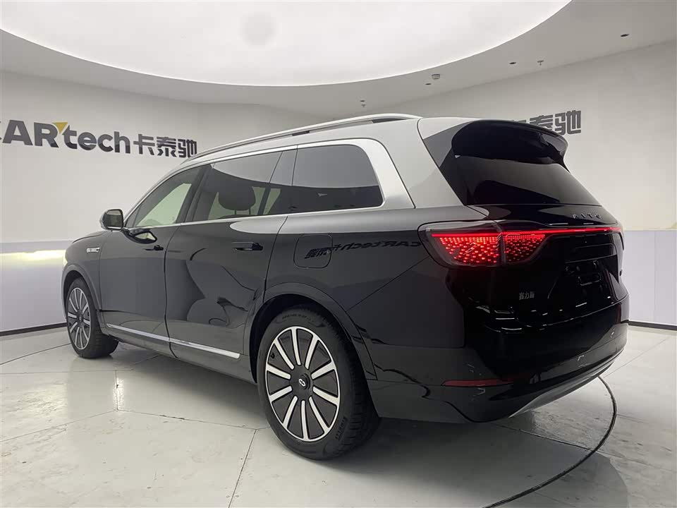 AITO Ask the world M9