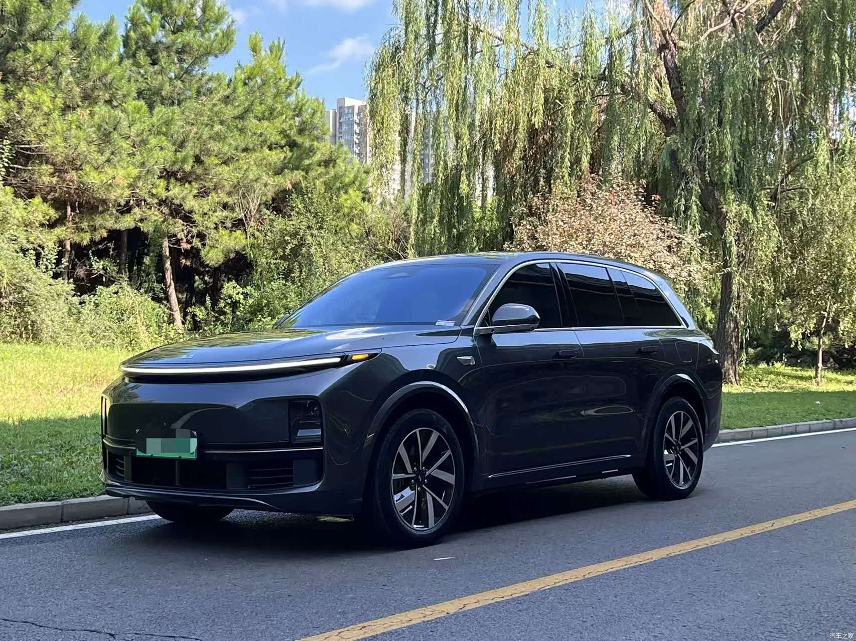 Li Auto L8, 2023 1