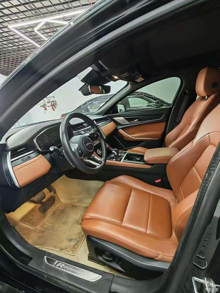 Land Rover P250, 2023 4