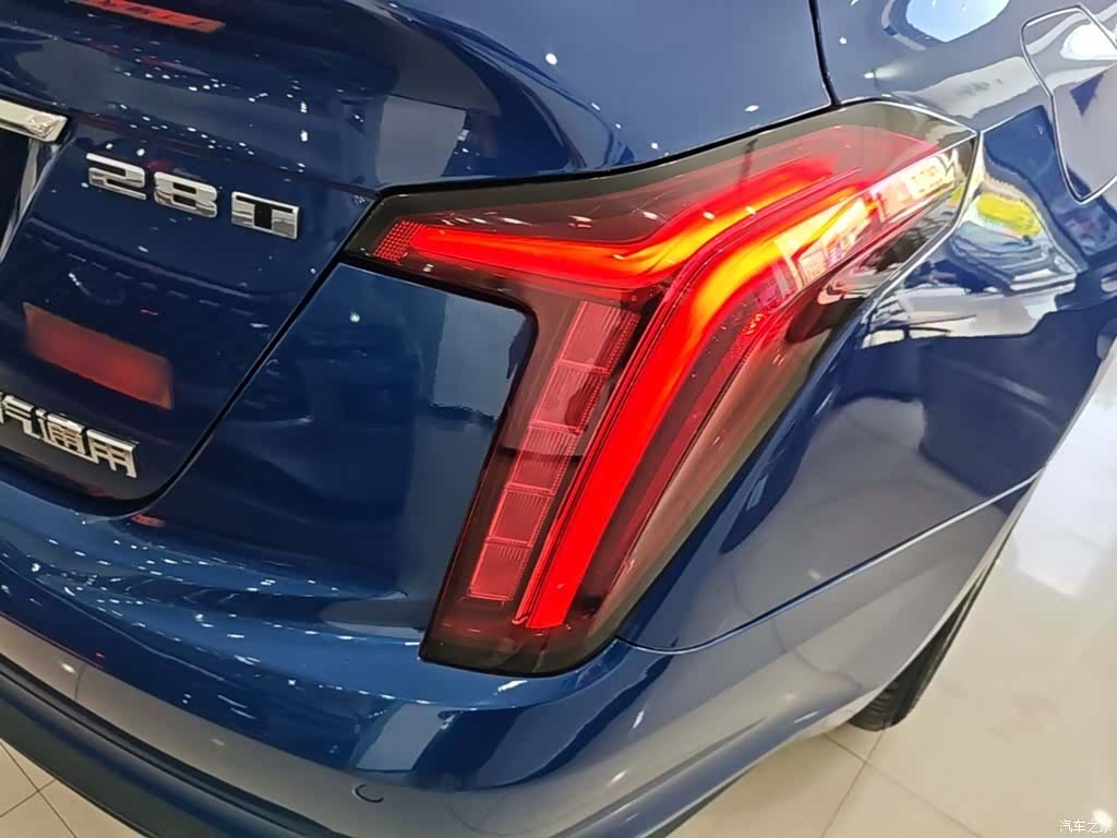 Cadillac CT5, 2021 8