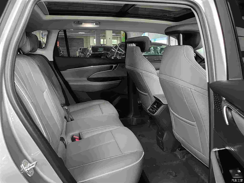 Buick E5, 2025 8
