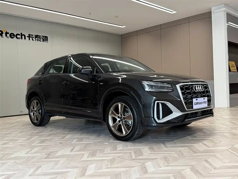 Audi Q2L Audi Q2L