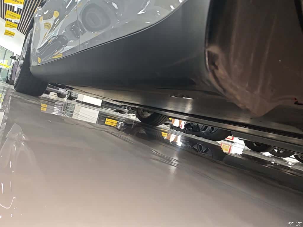 Tesla Model Y, 2025 22