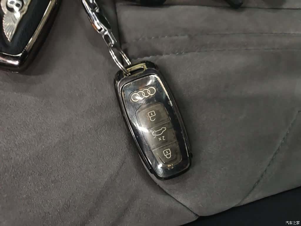 Audi A6L, 2022 9