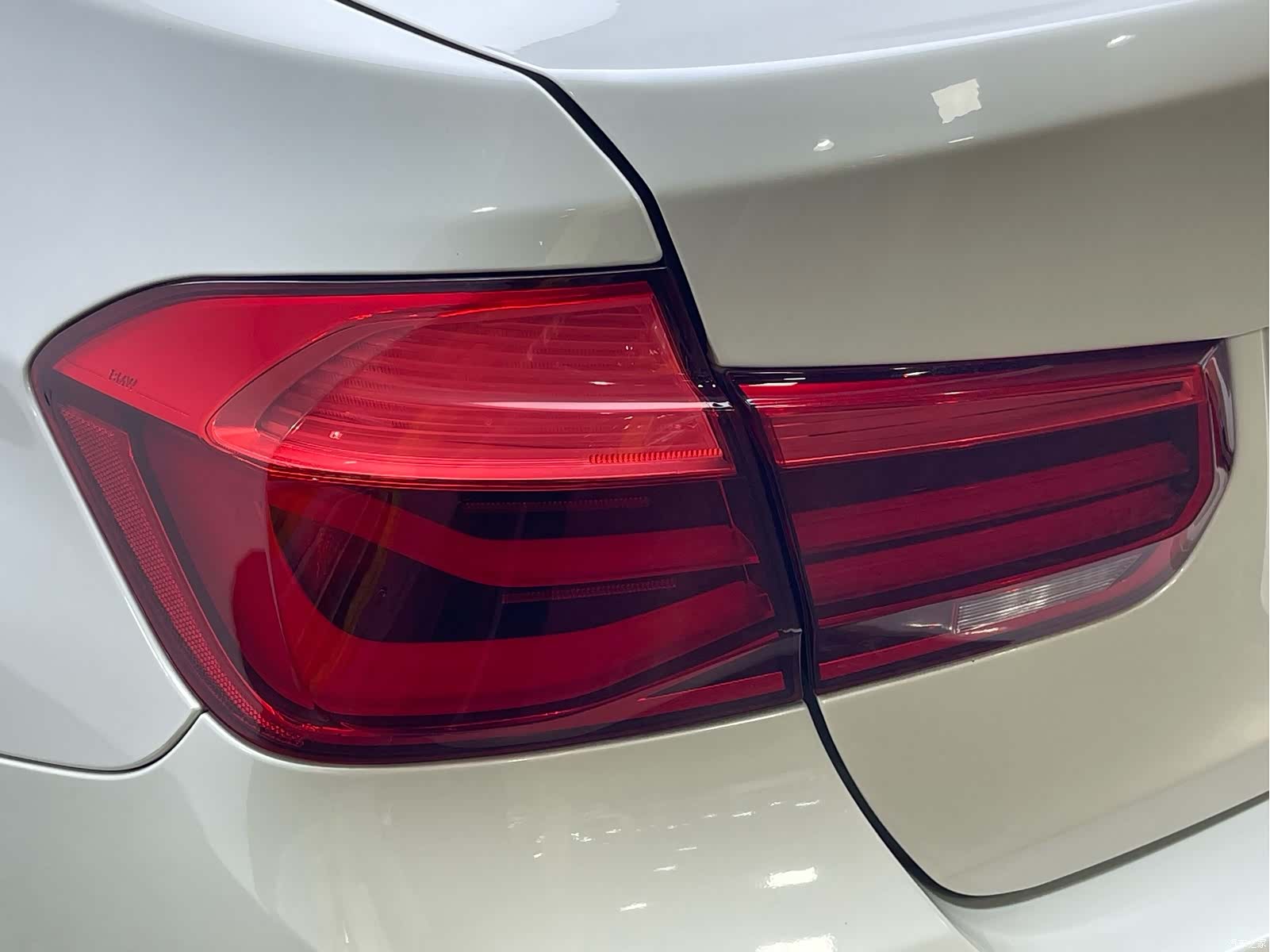 BMW 3 Series, 2018 10