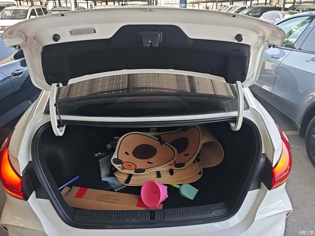 MG MG5, 2024 19
