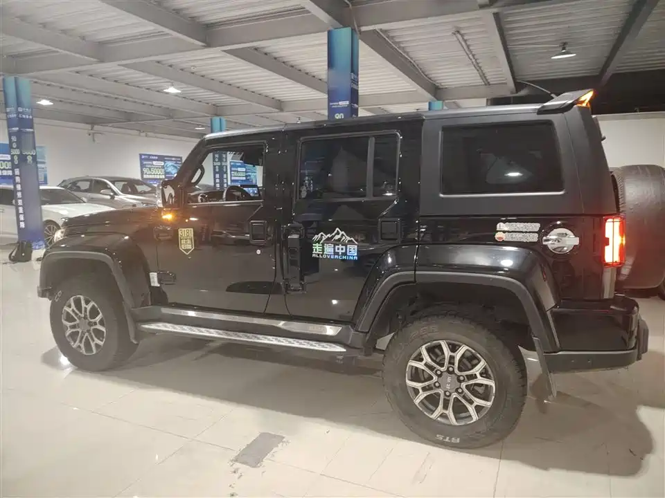 Beijing BJ40