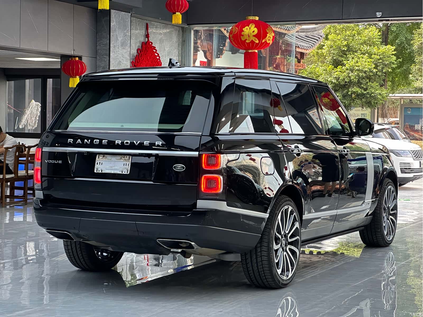 Land Rover Range Rover, 2019 19