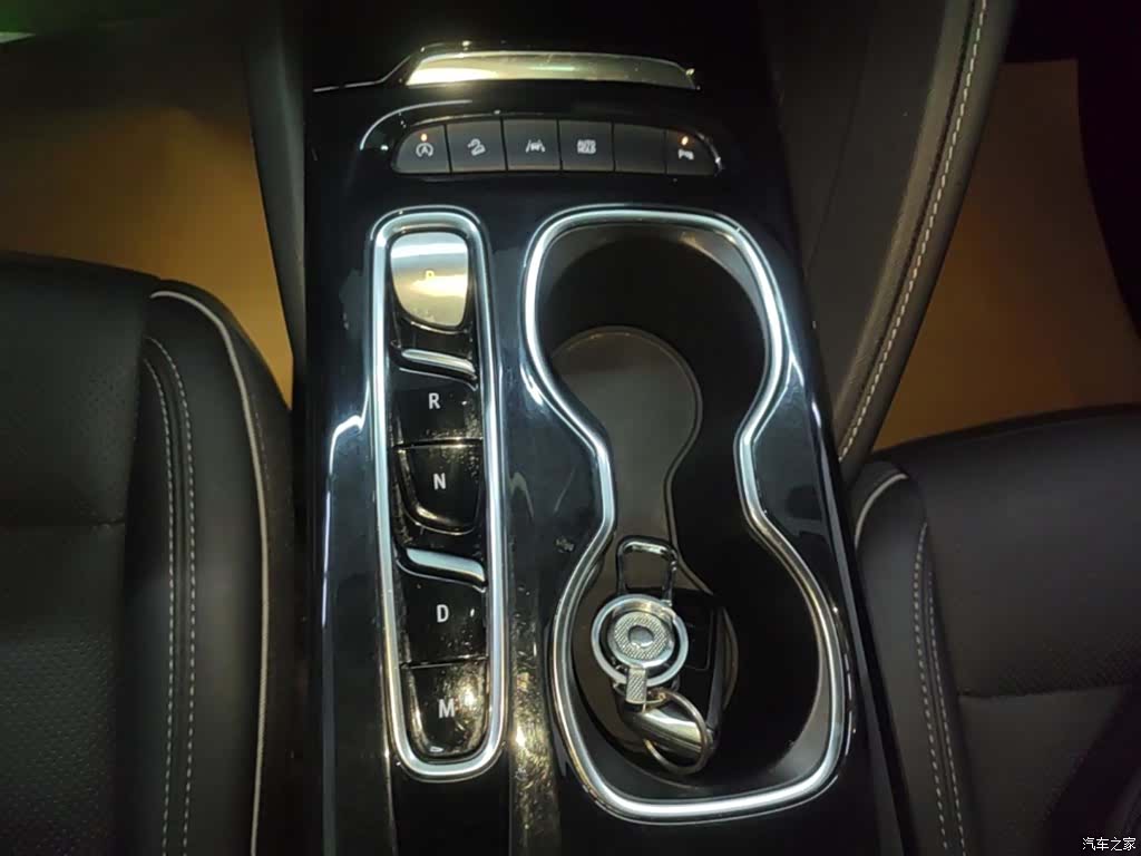 Buick Envision Plus, 2024 14
