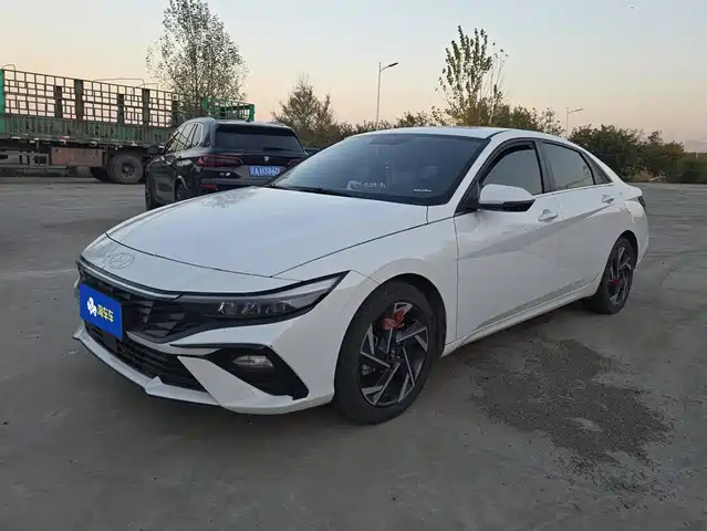 Hyundai Elantra 2024 — купить из Китая под заказ