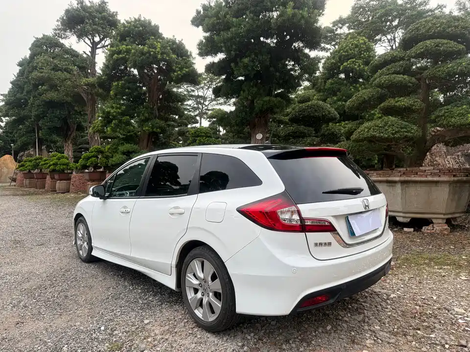 Honda Jade