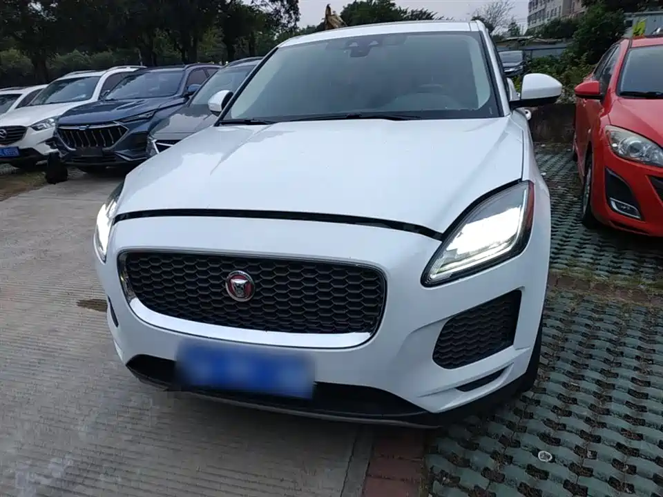 Jaguar E-PACE