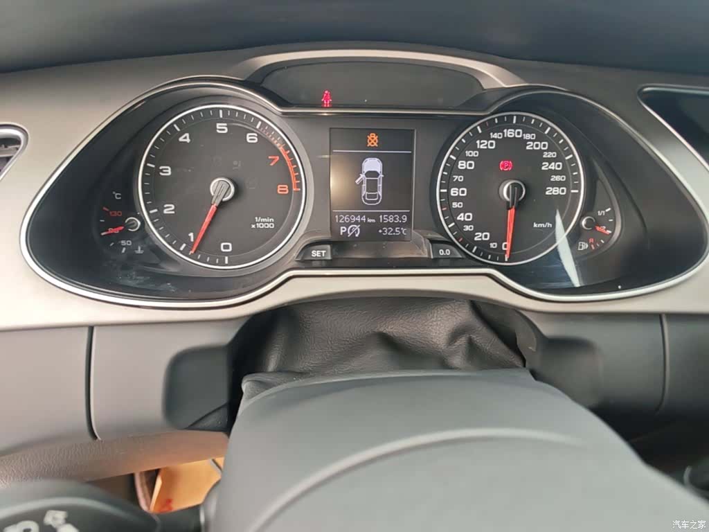 Audi A4L, 2015 12
