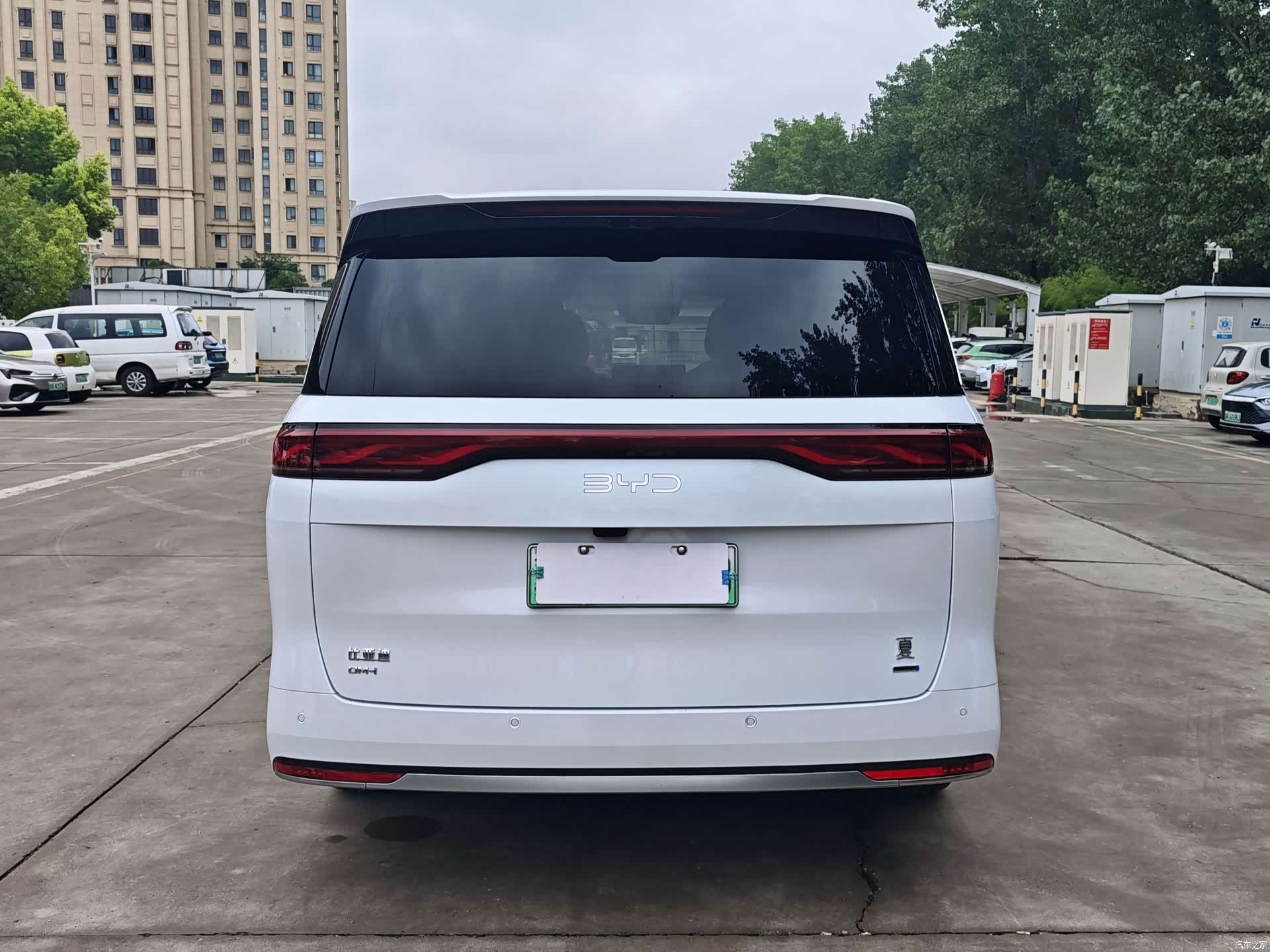 BYD Xia, 2025 все фото