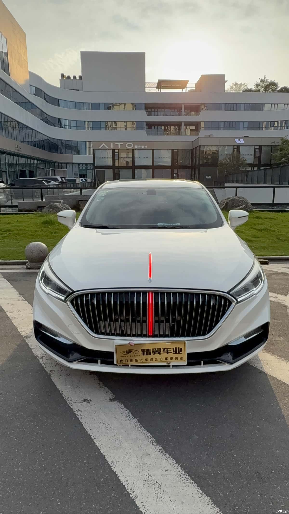 Hongqi H5, 2018 9