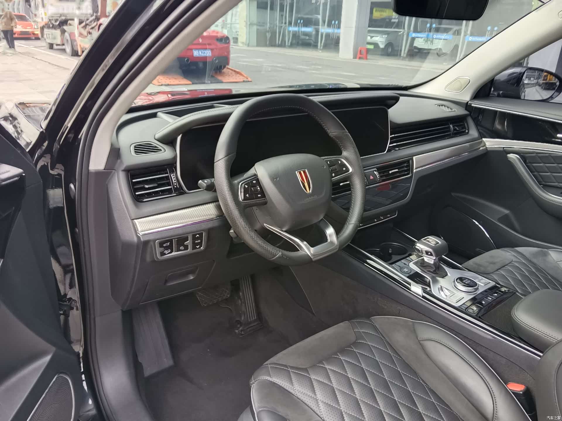 Hongqi HS5, 2020 12