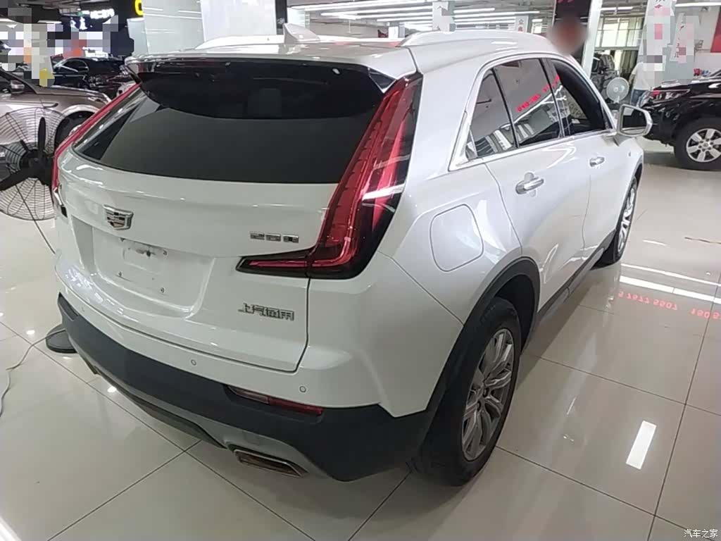 Cadillac XT4, 2019 все фото