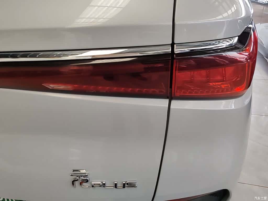 BYD Yuan, 2022 8