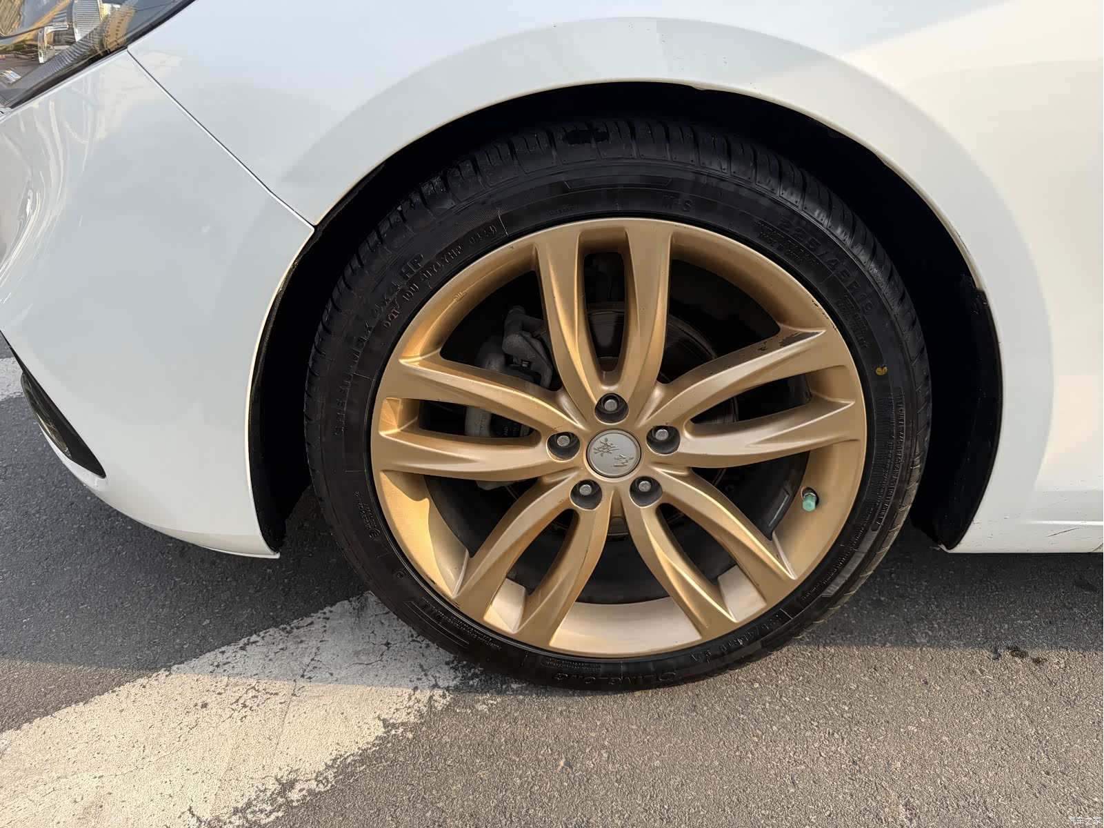 Hongqi H5, 2018 4