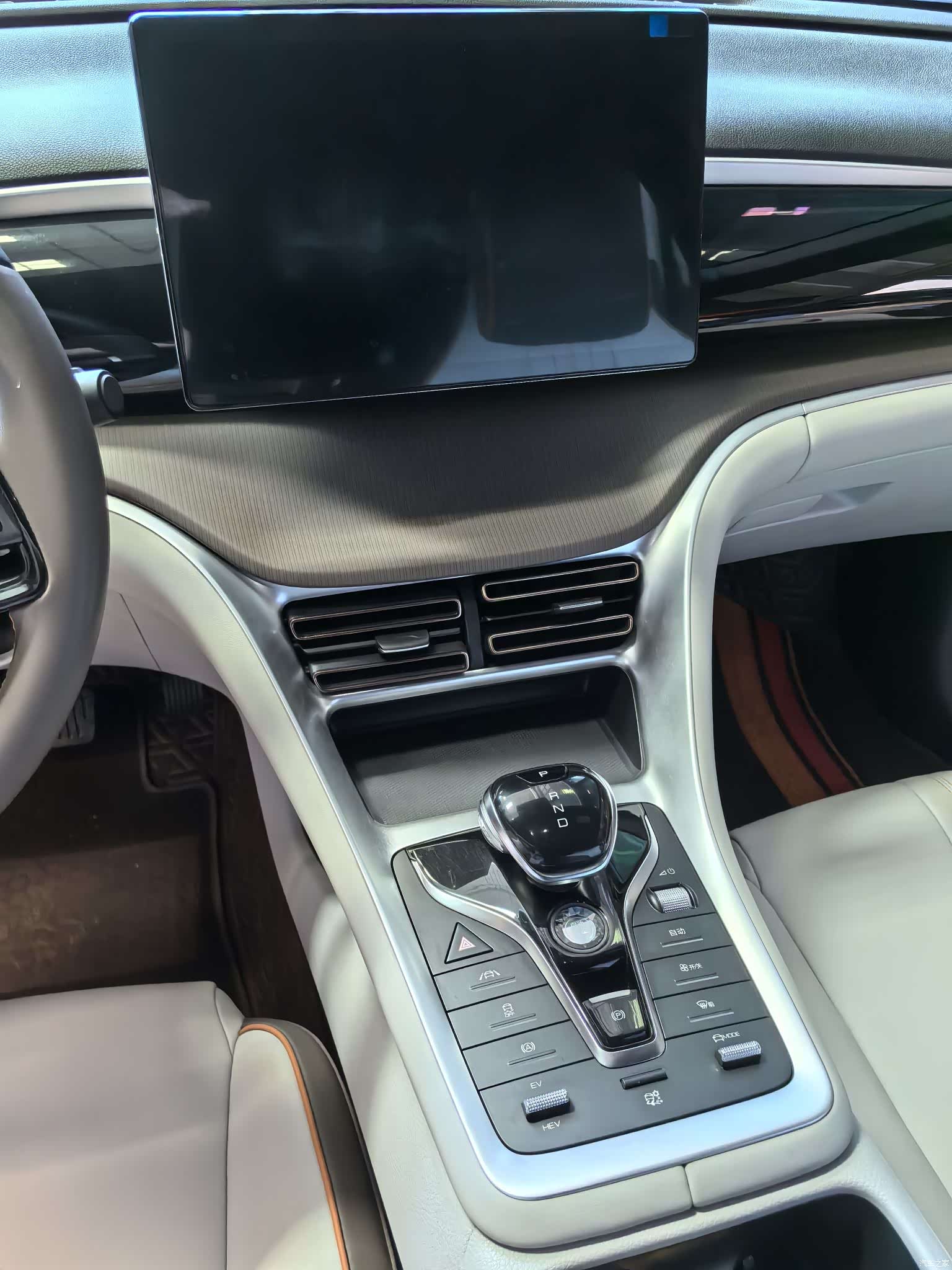 BYD Song, 2022 10