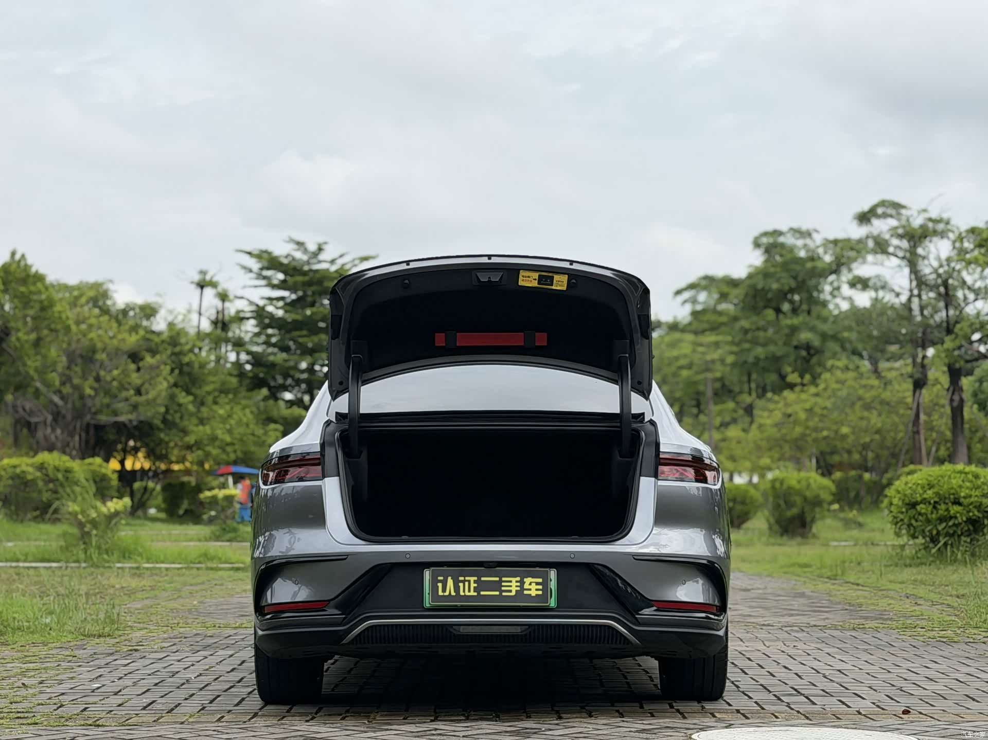 BYD Han, 2023 26