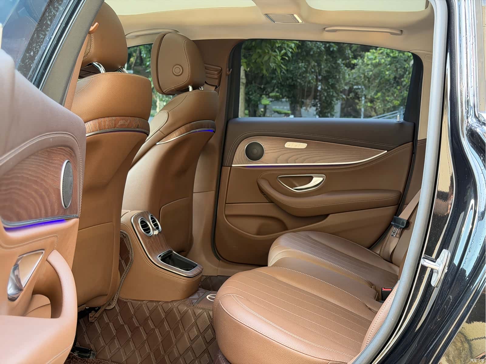 Mercedes-Benz E-Class, 2021 9