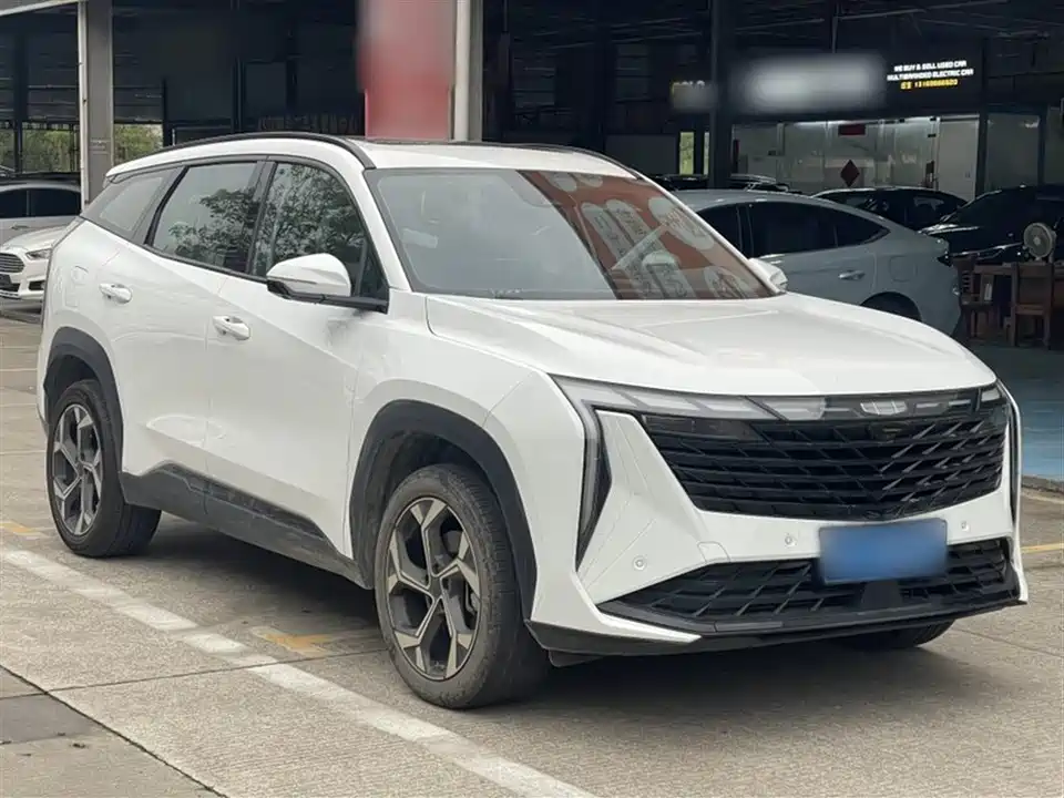Geely Atlas L