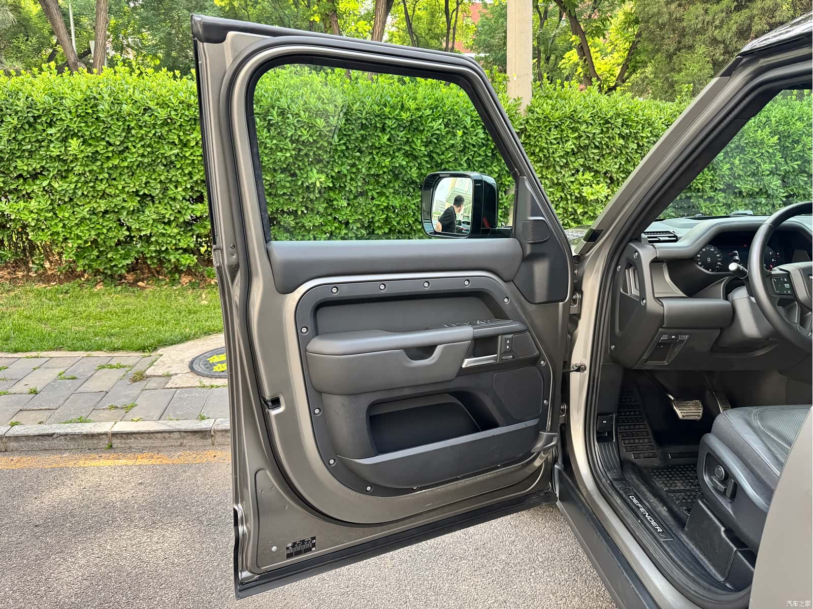 Land Rover Defender, 2025 7
