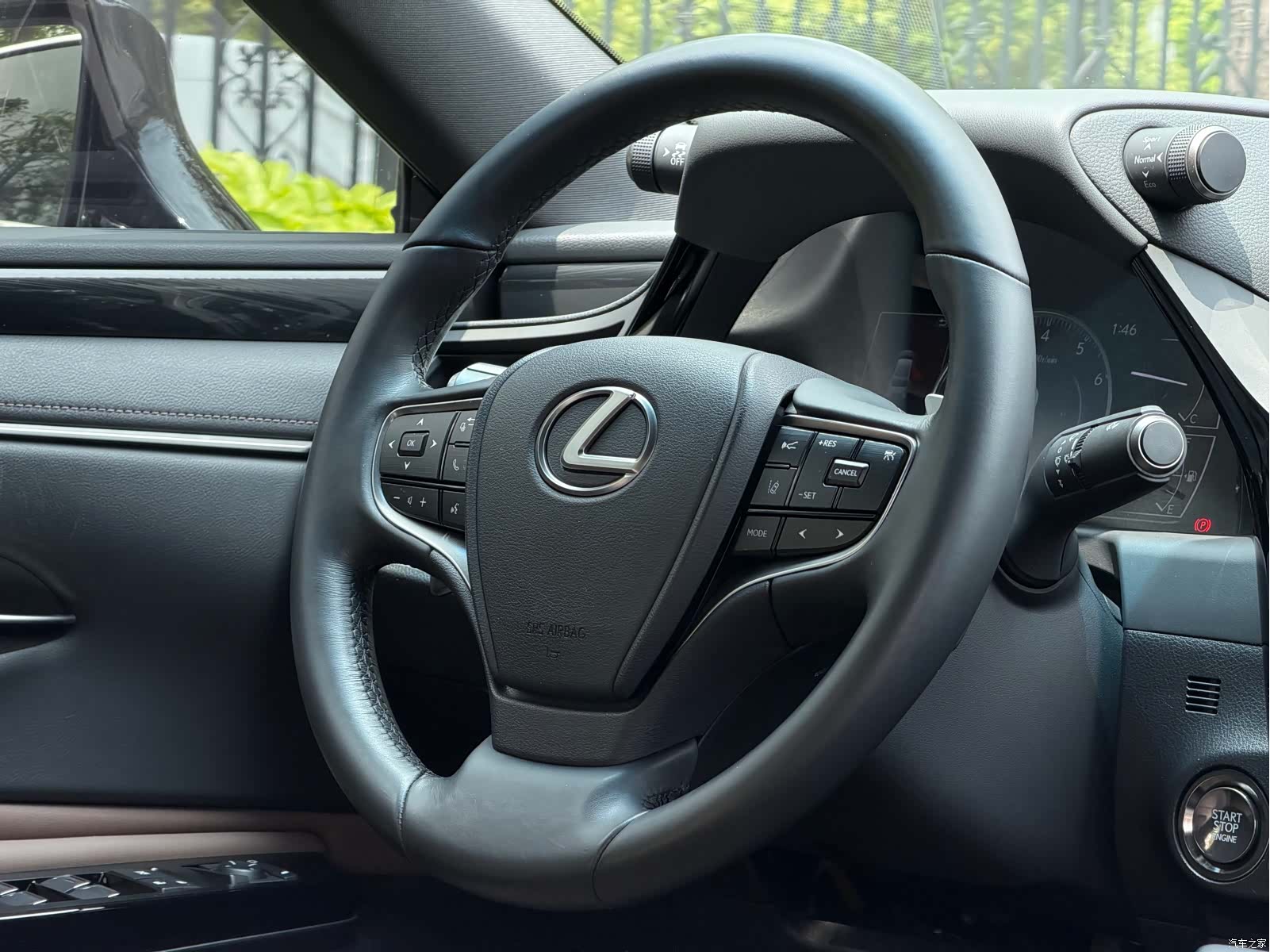 Lexus ES, 2024 все фото