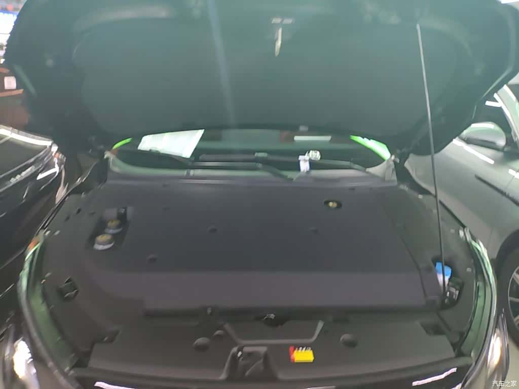 Wuling Starlight, 2025 20