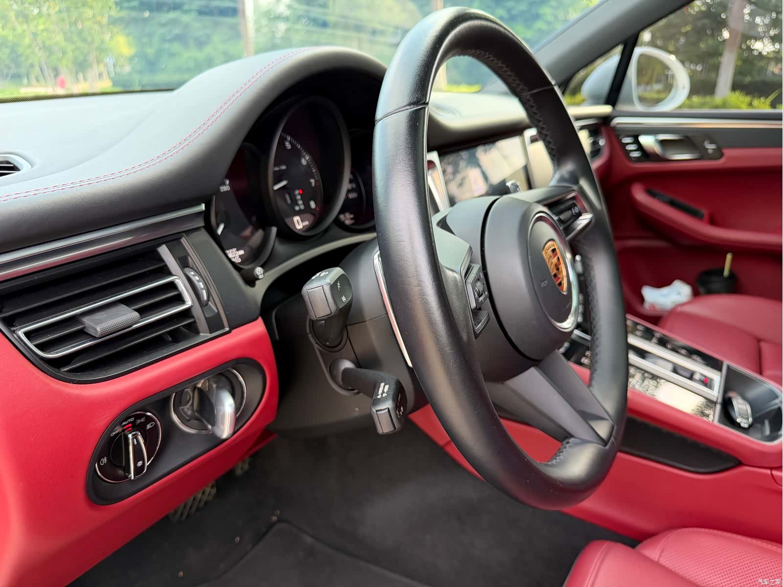 Porsche Macan, 2022 6