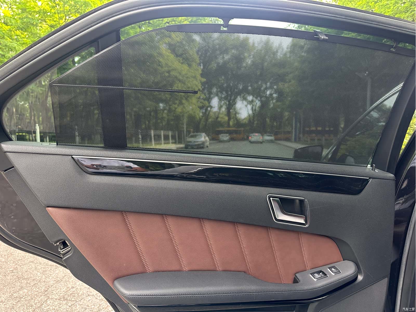 Mercedes-Benz E-Class, 2012 22