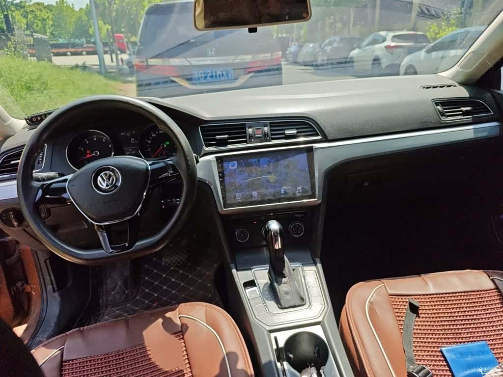 Volkswagen Lamando, 2017 13