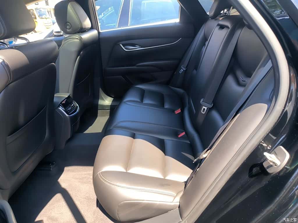 Cadillac XTS, 2019 16
