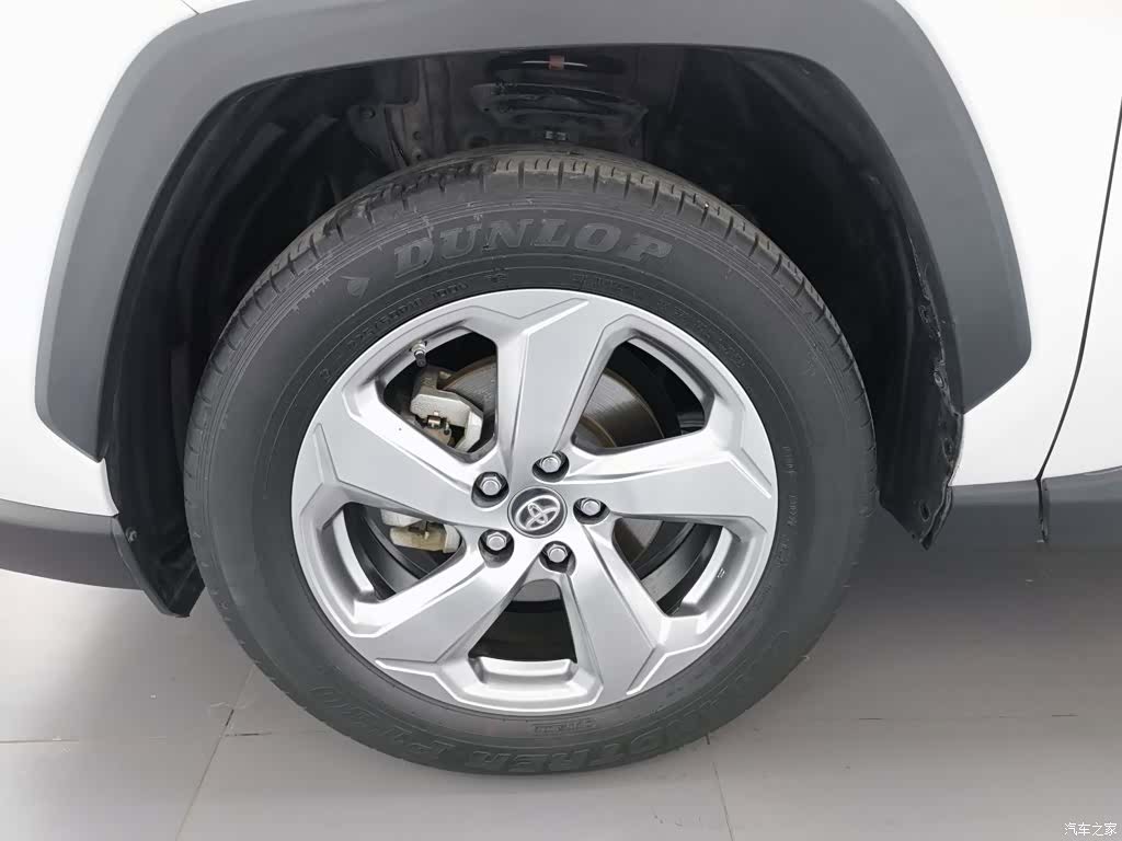 Toyota RAV4, 2022 17