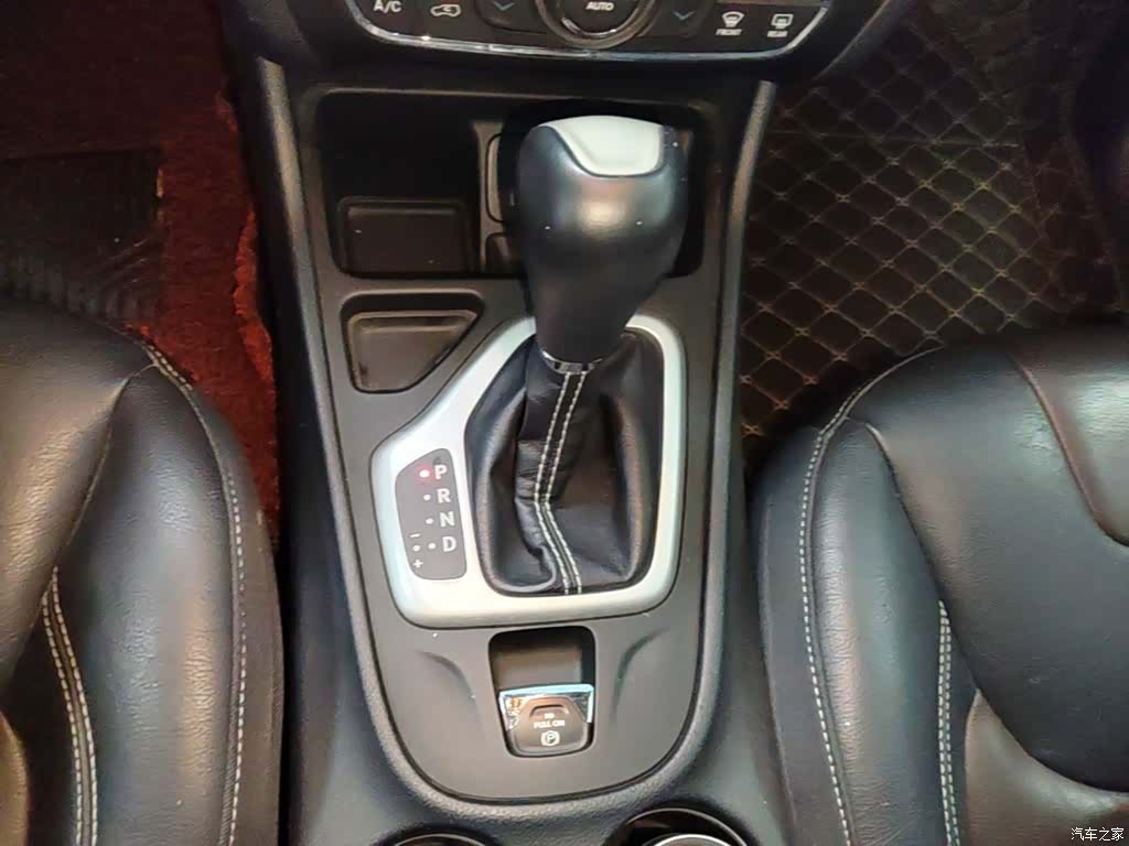 Jeep Cherokee, 2017 14