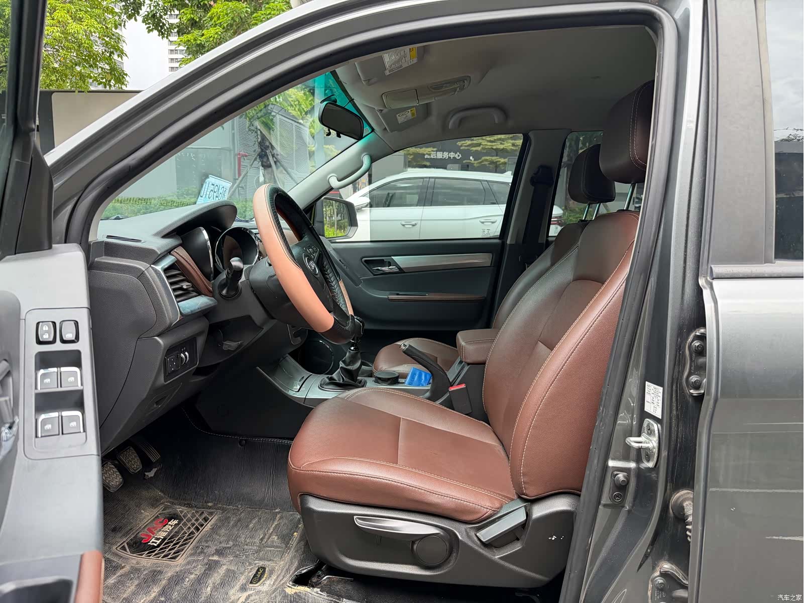 JAC T8, 2019 7
