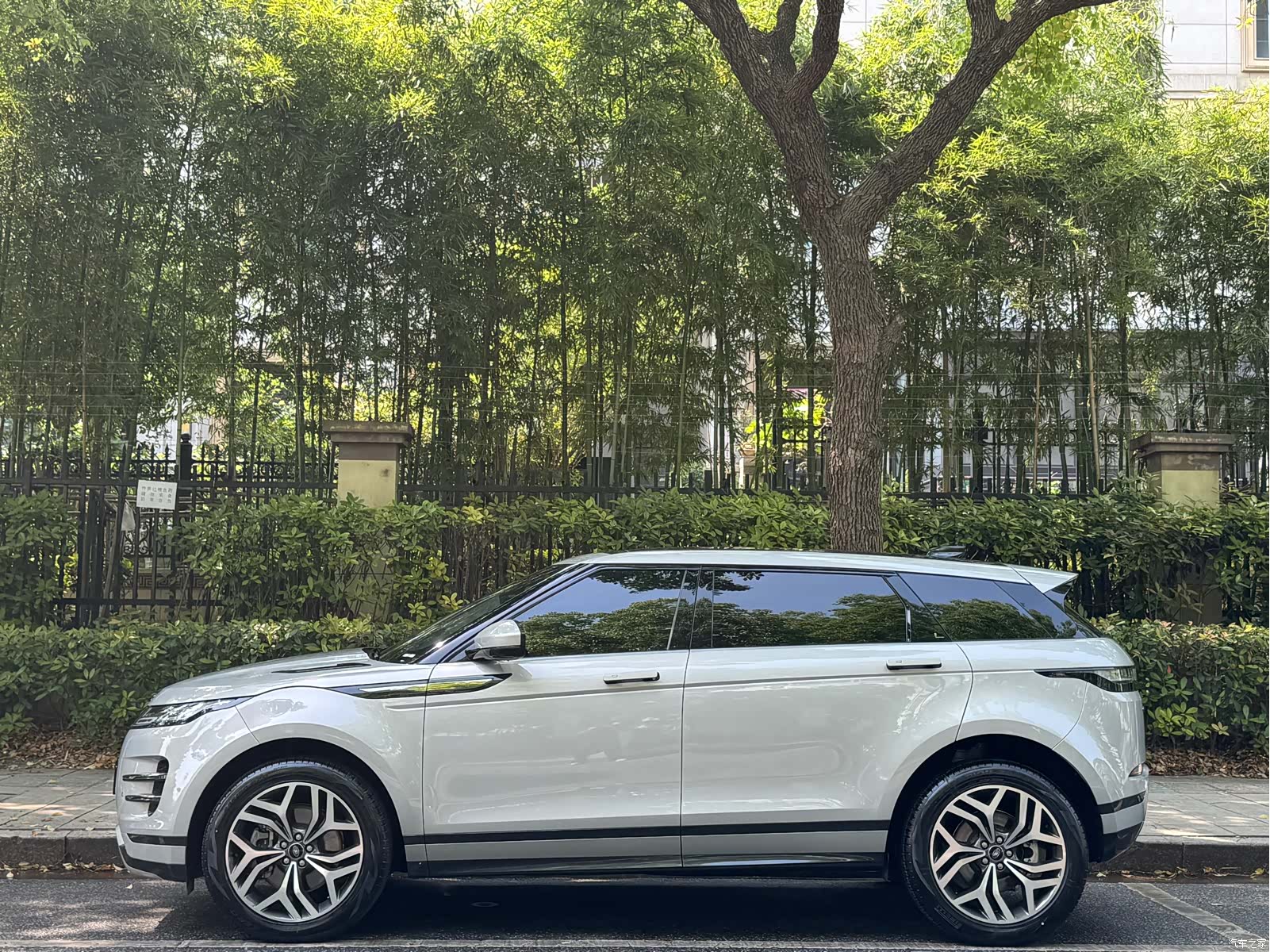 Land Rover Range Rover, 2024 3