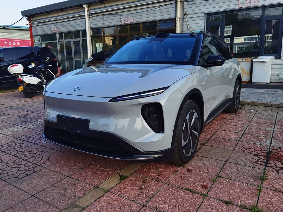 NIO ES6