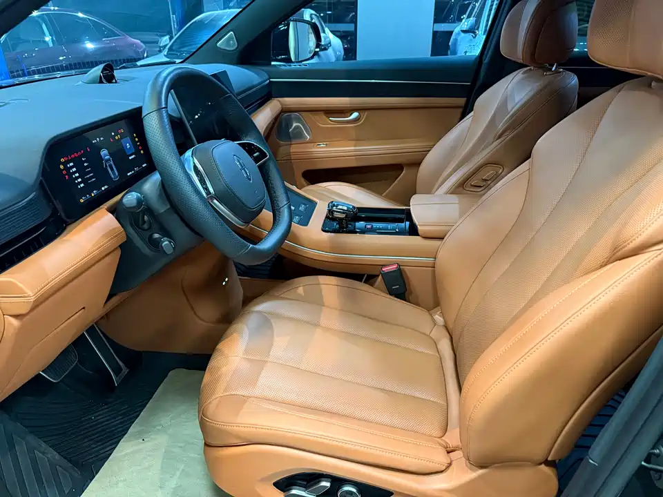 AITO Ask the world M7