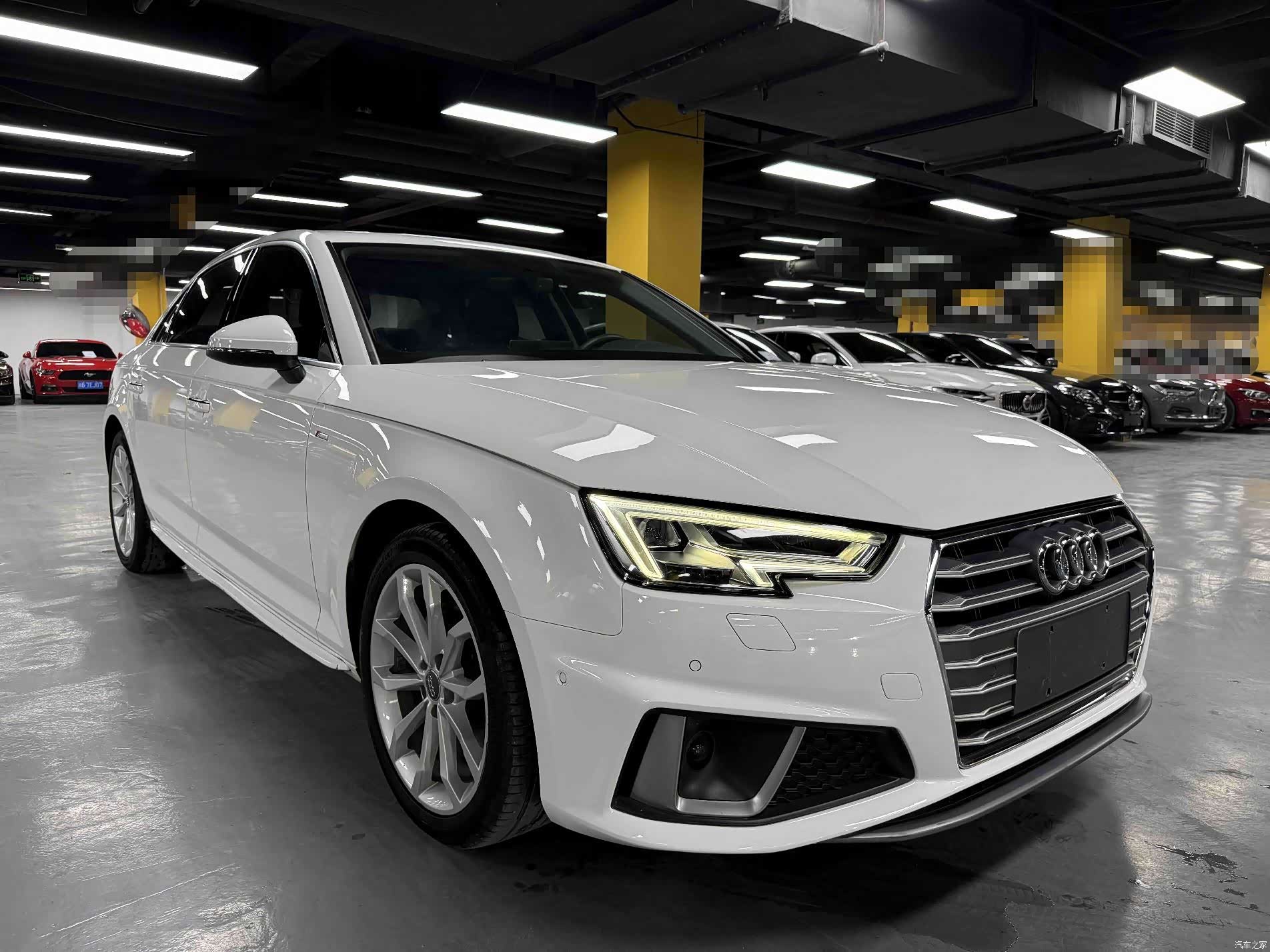 Audi A4L, 2019 3