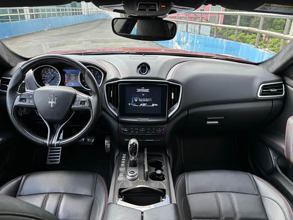 Maserati Ghibli Maserati Ghibli
