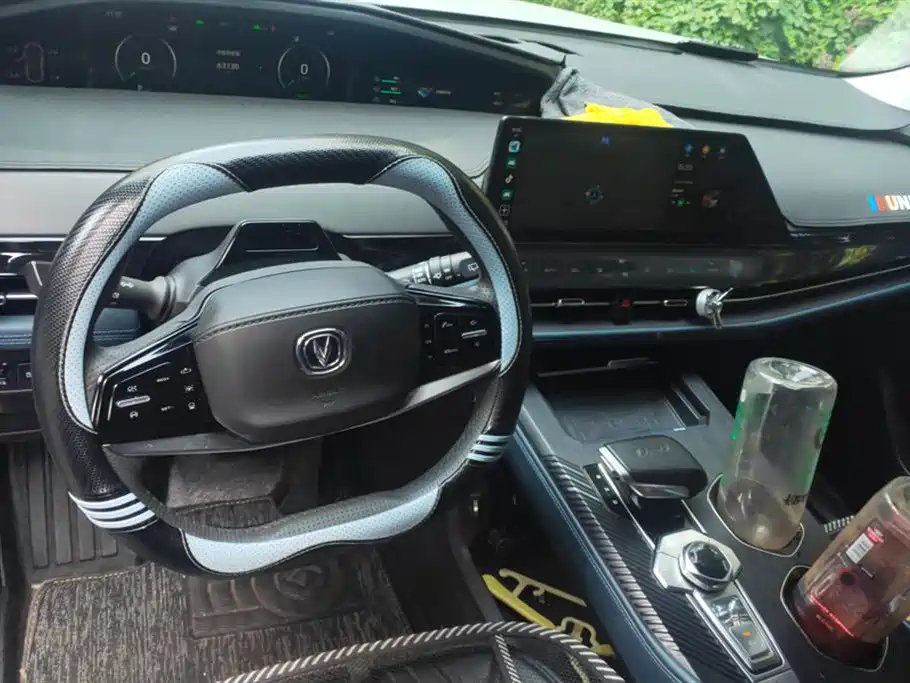 Changan UNI-K Smart iDD