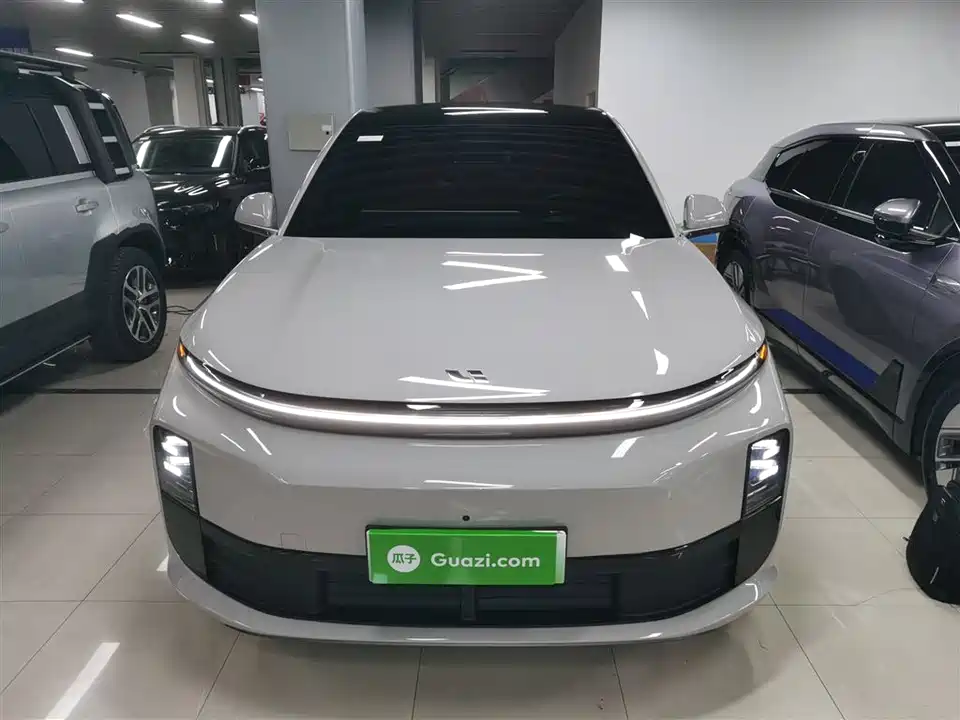 Li Auto Ideal L6