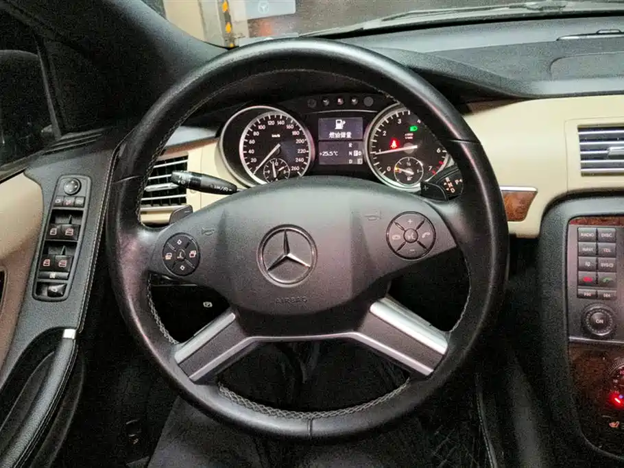 Mercedes-Benz R-class