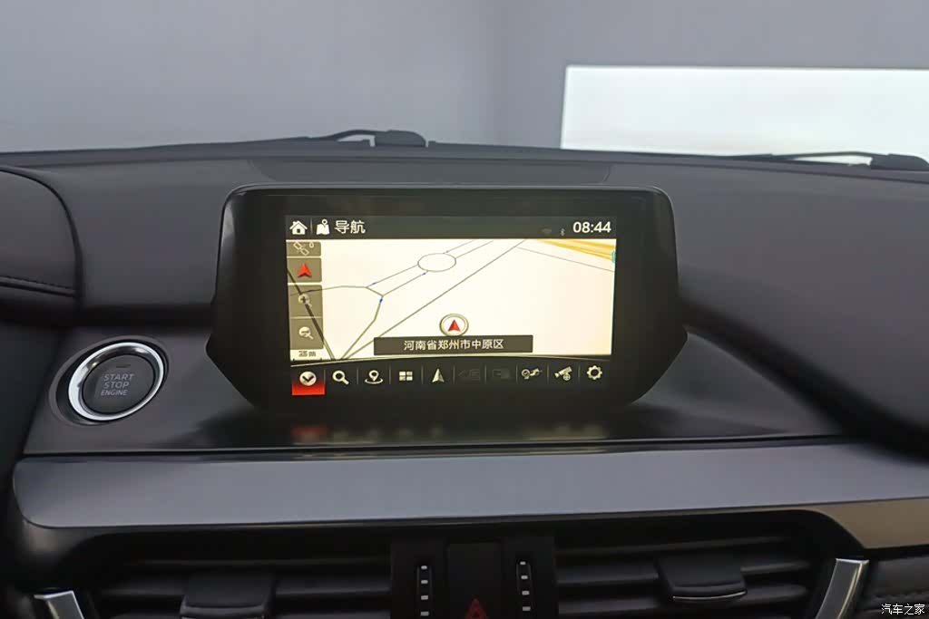Mazda Atenza, 2018 13
