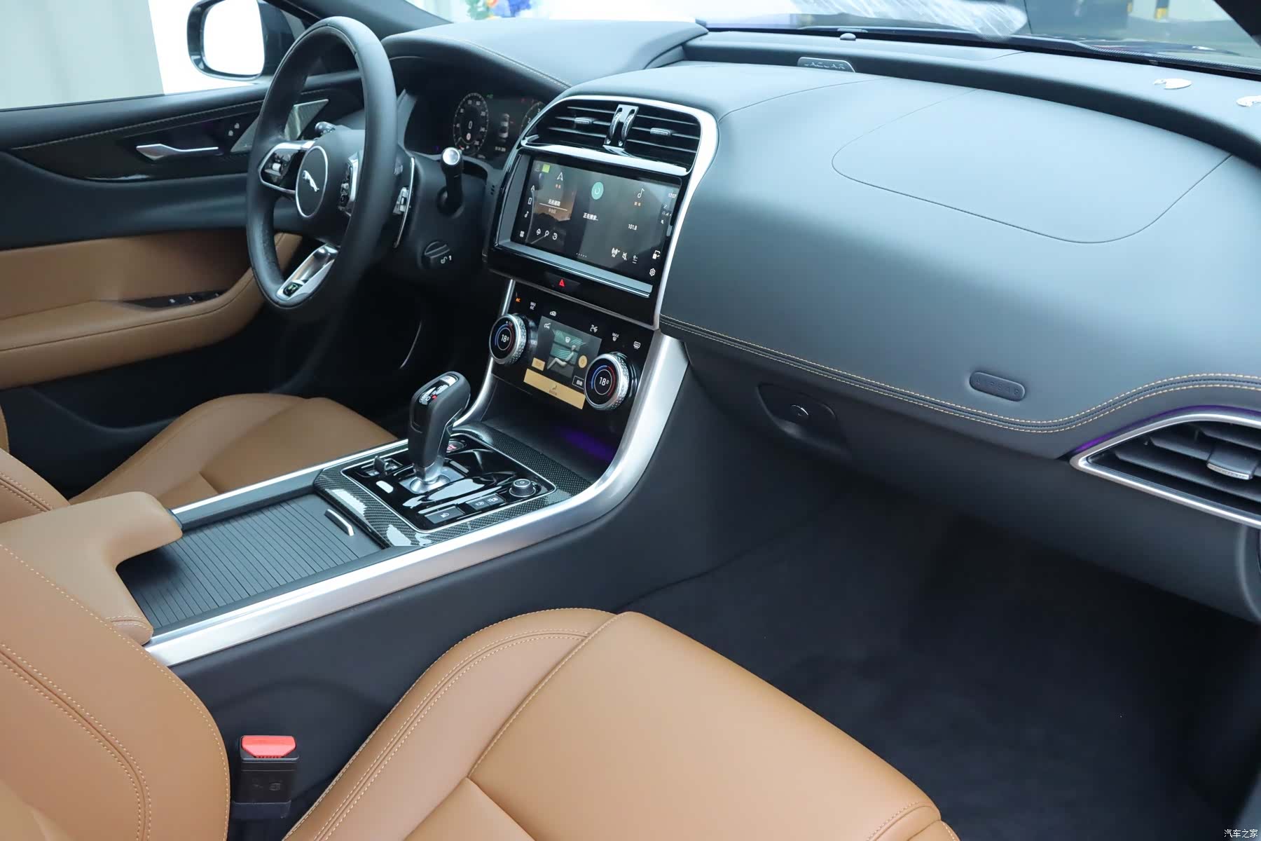 Land Rover XEL, 2024 8