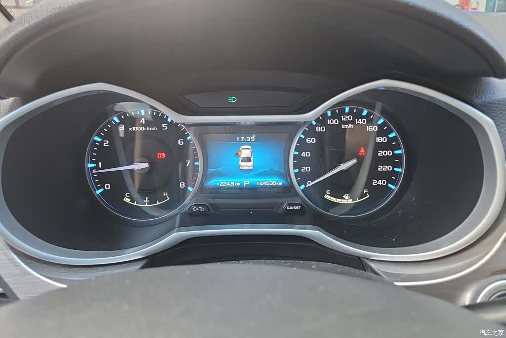 Geely Emgrand, 2016 14