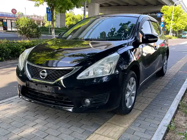 Nissan Tiida 2012 — купить из Китая под заказ